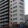 文京区本郷：ビル外壁工事に伴う袖看板撤去